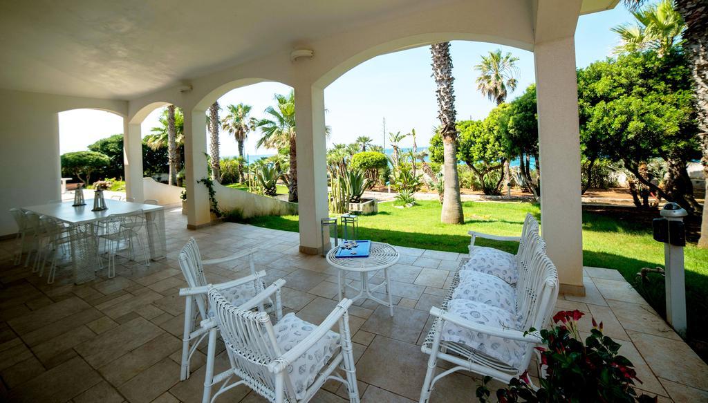 Villa Sapore Di Sale Alliste Eksteriør bilde